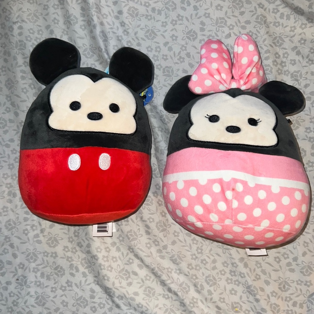 SELLING AS A SET!! Regular 8 inch Mickey and Minnie squishmallow